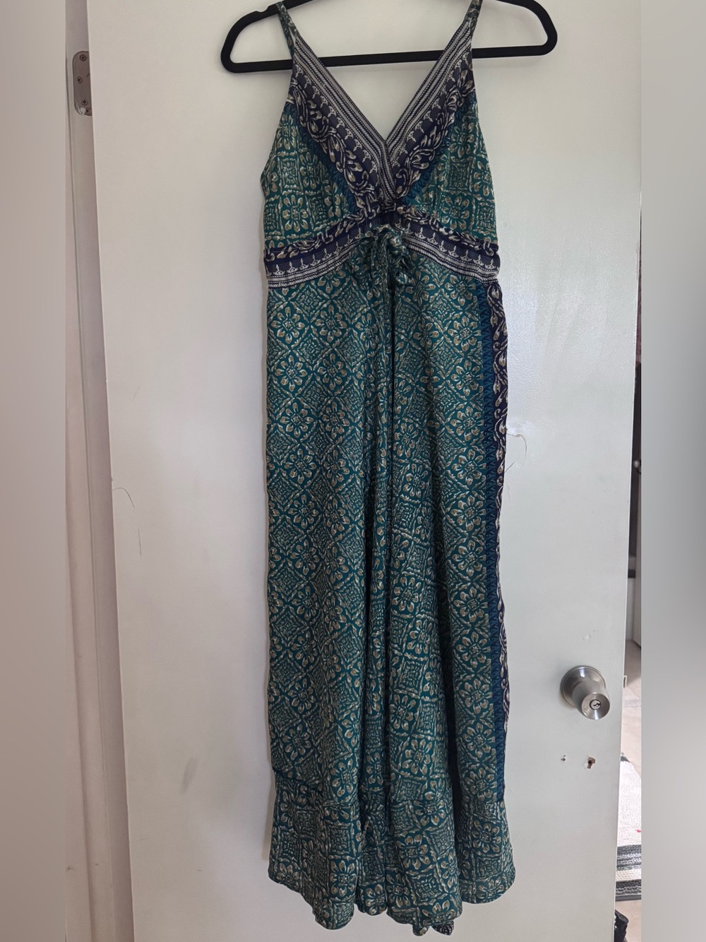 Sleeveless V-Neck Midi Dress in Teal Blue - Picture 2 of 9